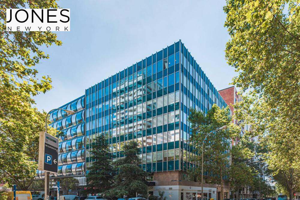 José Lázaro Galdiano 4 – Jones New York